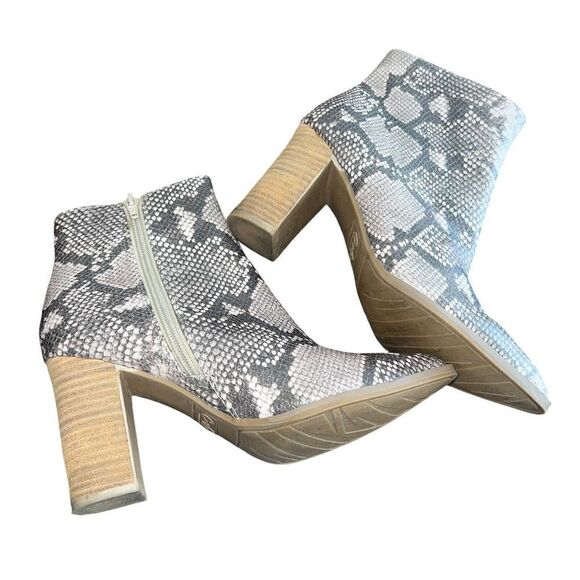 Carlos By Carlos Santana Snake Print Booties 7.5 LYDIA Boots Zipper Ankle - Picture 2 of 6